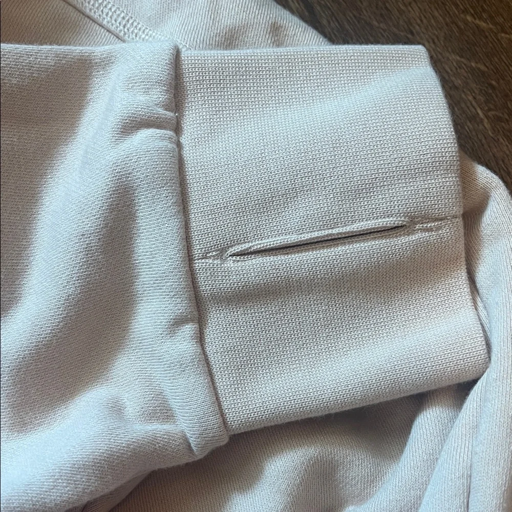 Adidas Women's Soft Pink Hoodie 4x - Picture 7 of 10